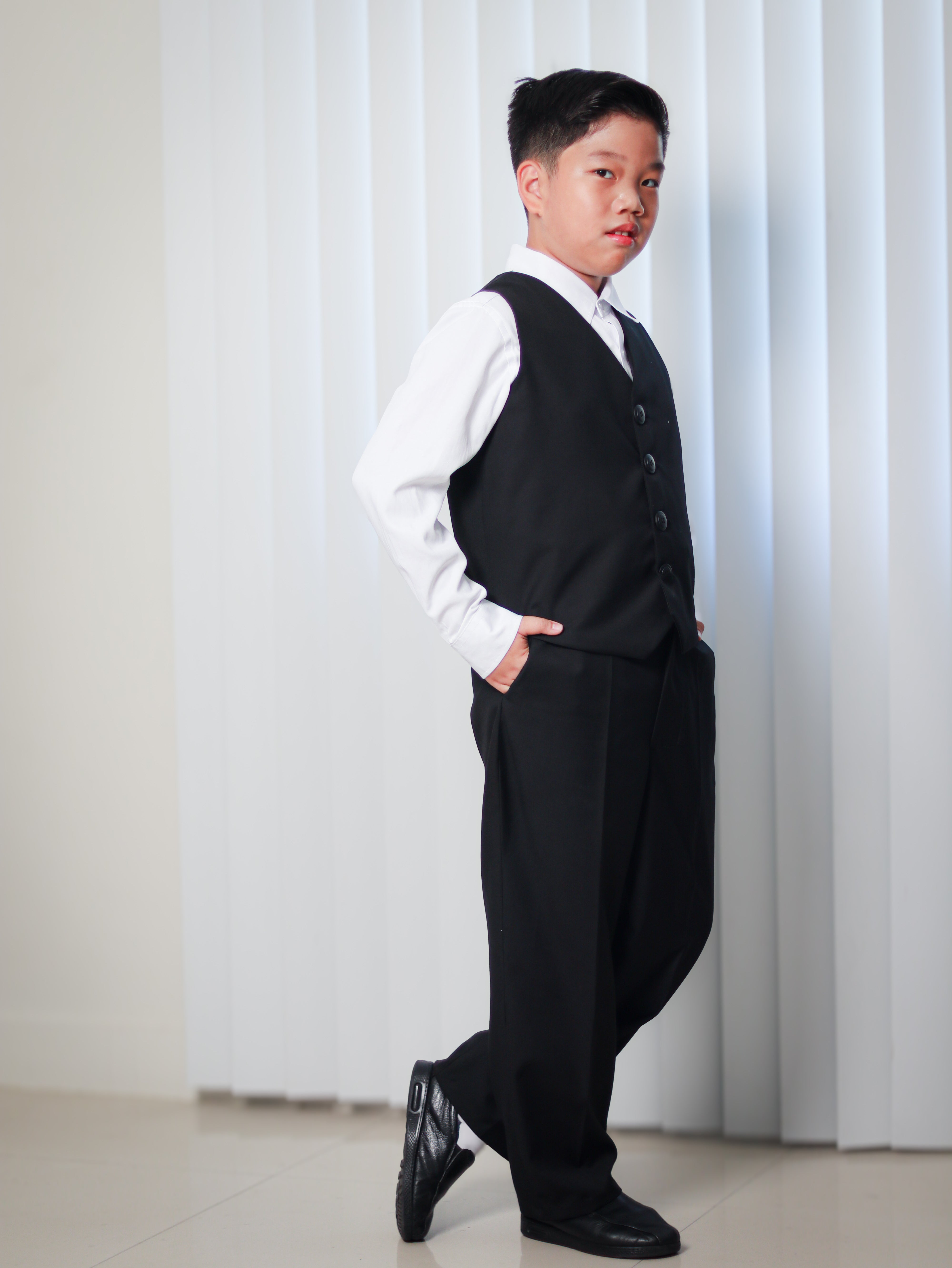 Alezandre Vest & Trousers